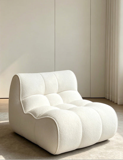 Aura Wangwang Lounge Chair white main view