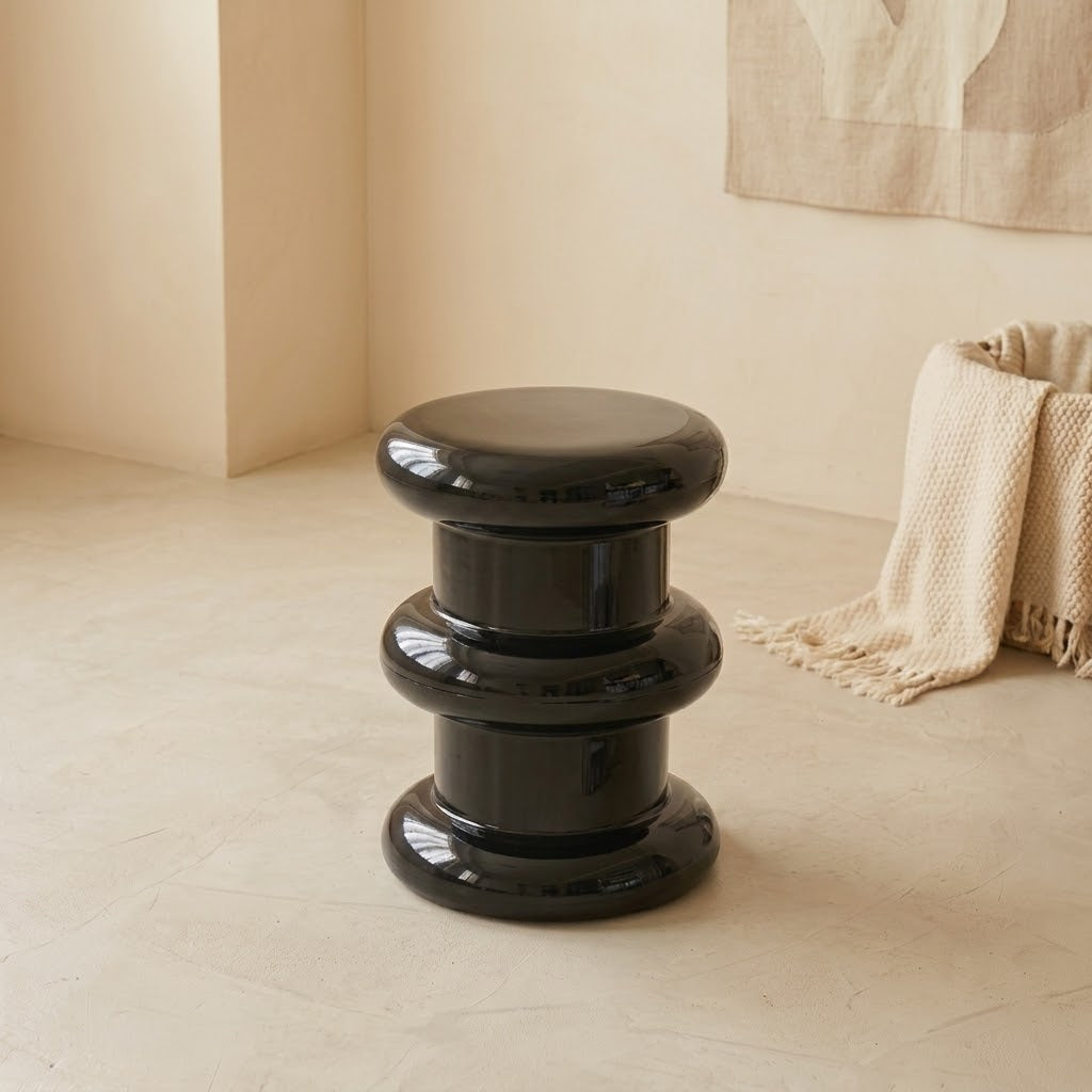 Black ROREN Nordic Arc side table